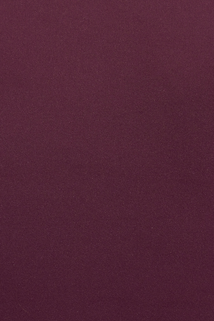 Sleek Crewneck T-Shirt Burgundy - Image 5