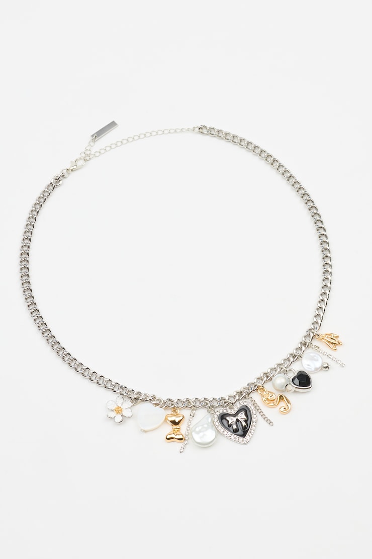 Vintage Hearts & Pearls Charm Necklace Gray - Image 3