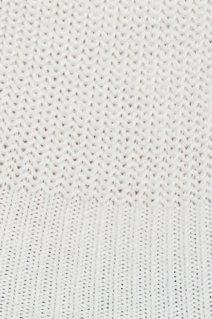 Rylie Supersoft V-Neck Top White - Image 4