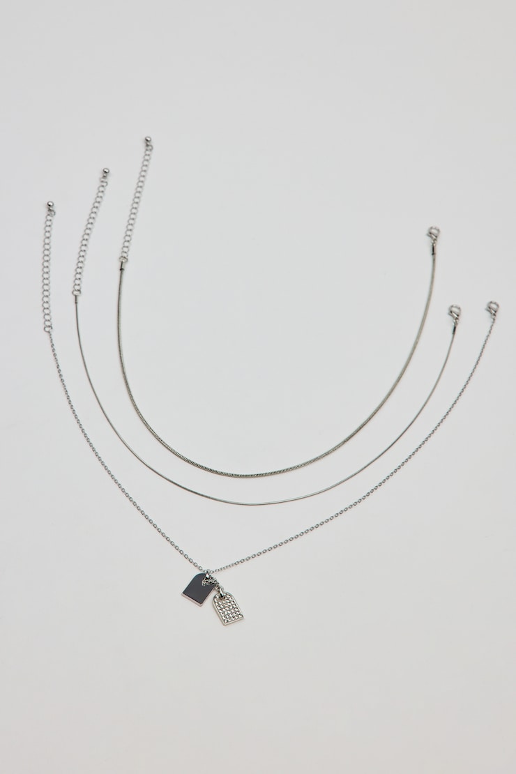 Set of 3 Dog Tags Necklaces Gray - Image 4