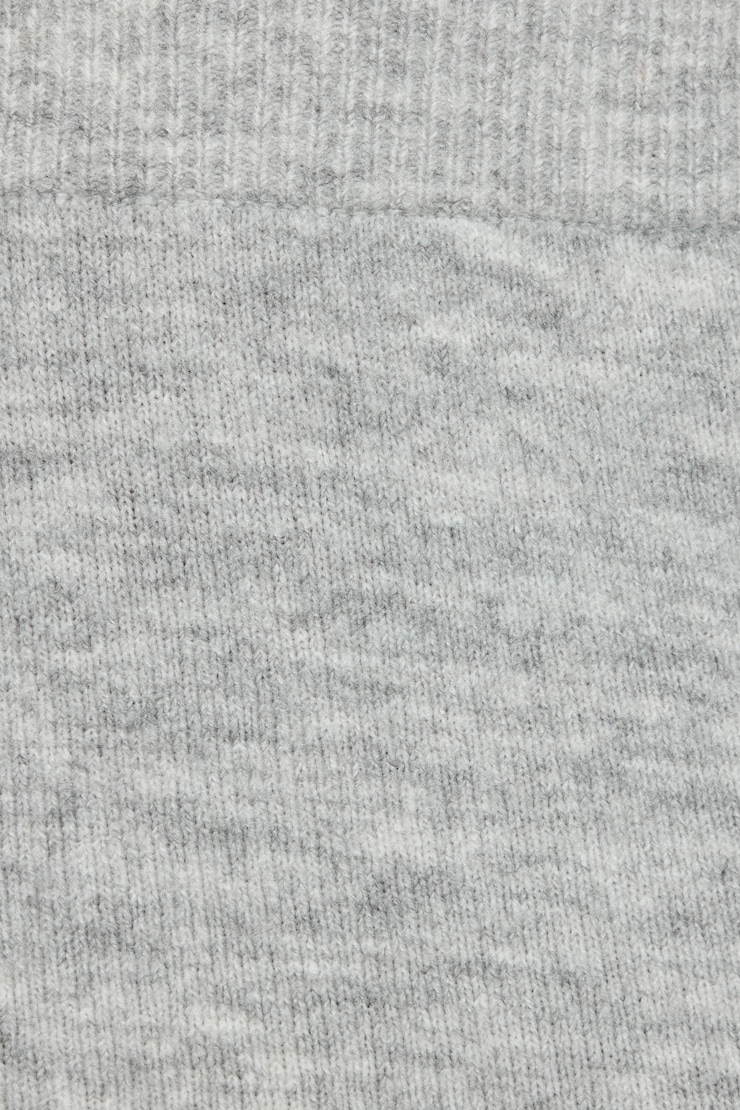 Spongy Mini Skirt Grey - Image 4