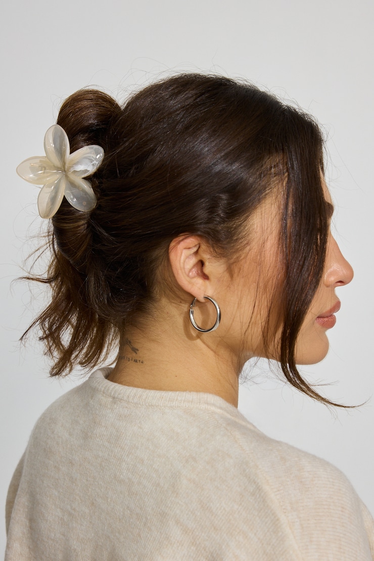 Flower Hair Claw White