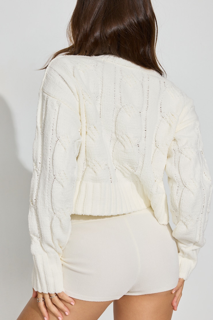Chenille Cropped Cable Sweater Beige - Image 4