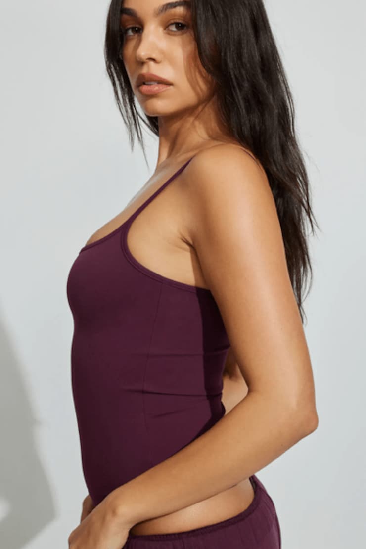 Sleek Scoop Cami Top Burgundy - Image 2